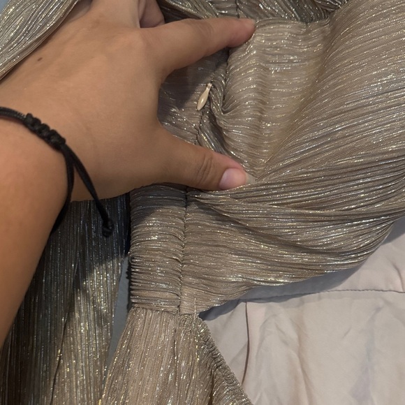 Elegant Long Sleeve Metallic Dress - Picture 9 of 13